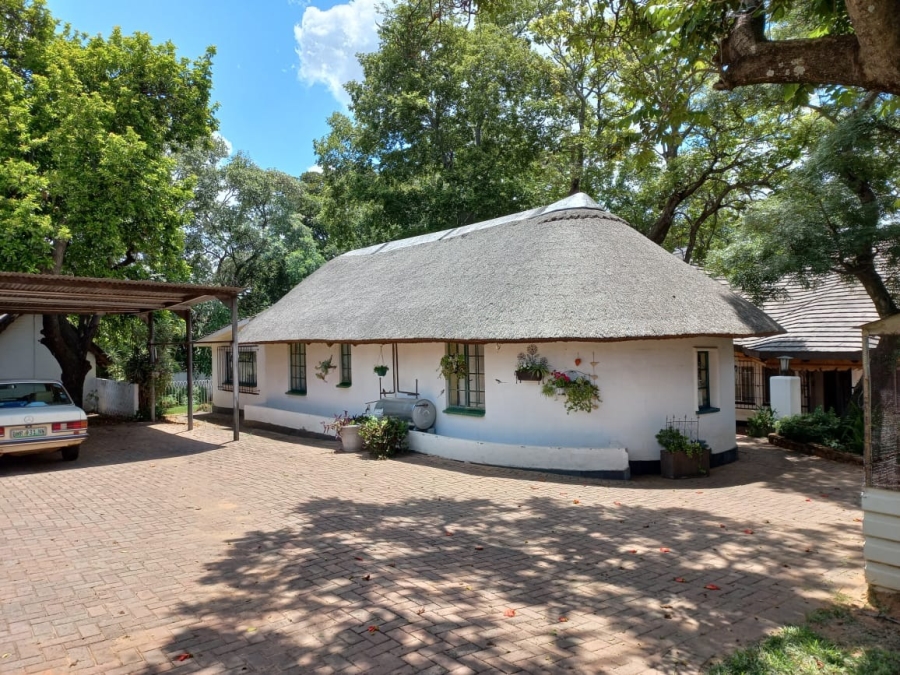 7 Bedroom Property for Sale in Rustenburg Rural North West